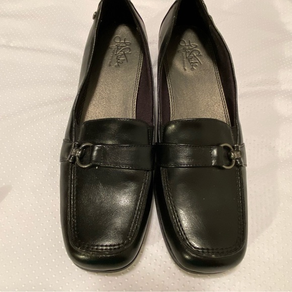 Life Stride Shoes - Stylish Black Loafers for Women